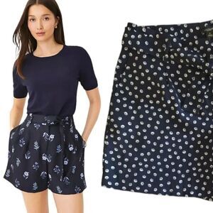 Ann Taylor Factory Navy Blue White Prints Belted The Drapery Shorts Size 10 NWT